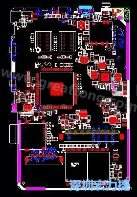 上圖是一個(gè)開發(fā)板的PCB，從布局中可以看出各個(gè)接口電路分離很明確，SDRAM和DDR以及SD卡接口電路等走線不會(huì)造成相互的干擾。-深圳宏力捷