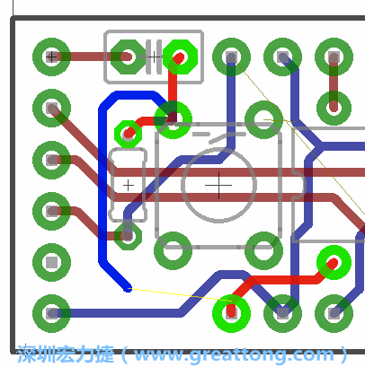 要在電路板正面進(jìn)行+5V信號(hào)線連結(jié)和其他連結(jié)點(diǎn)的布線工作是非常容易的，而重置信號(hào)線（信號(hào)線用來(lái)連結(jié)電路板正面左邊的重置開關(guān)）需要經(jīng)過(guò)一個(gè)可以通過(guò)電路板正反兩面的電路通道，這個(gè)通道是一個(gè)可以讓電路板正反兩面線路連接的一個(gè)小孔。