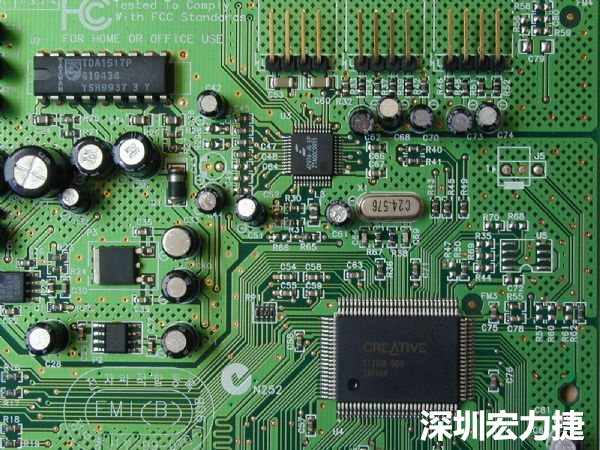 針對PCB區(qū)塊產(chǎn)生的EMI干擾問題，可使用EMI改善對策元件重點改善。