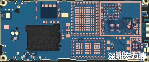 手機可用的PCB空間相當(dāng)小，而1片式的設(shè)計是節(jié)省成本的作法，如何做到區(qū)隔不同子系統(tǒng)、降低雜訊干擾，是設(shè)計關(guān)鍵。