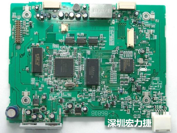 大面積PCB若電子元器件數(shù)量多、重量較重，板材強(qiáng)度不夠時容易產(chǎn)生PCB中央部凹陷問題。