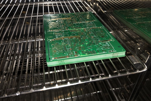 PCB上線前烘烤可以增加焊錫性嗎？